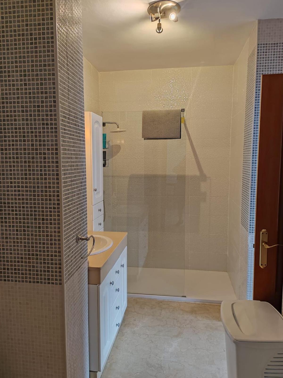 Seaview Apartment With Great Amenities & Facilities 베날마데나코스타 외부 사진