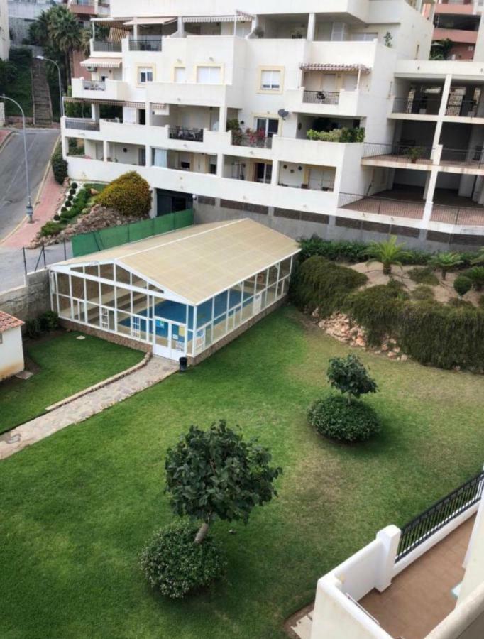 Seaview Apartment With Great Amenities & Facilities 베날마데나코스타 외부 사진