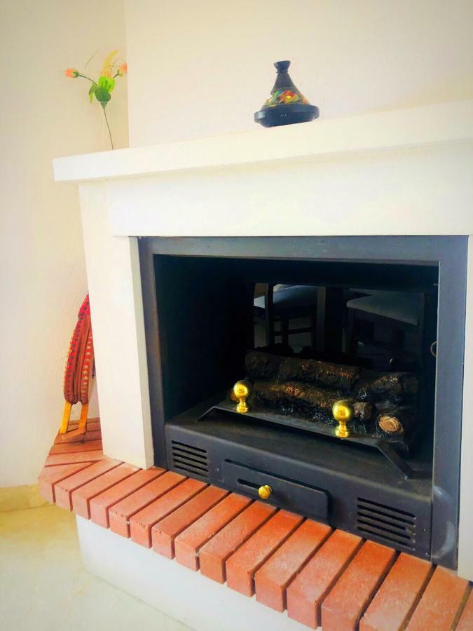 Seaview Apartment With Great Amenities & Facilities 베날마데나코스타 외부 사진
